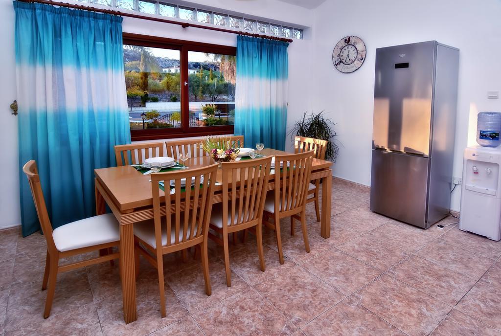 Villa Lp Peyia Ngoại thất bức ảnh